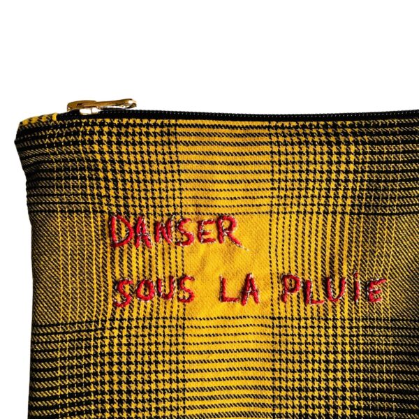 Pochette brodée main en tartan jaune et noir – Image 2