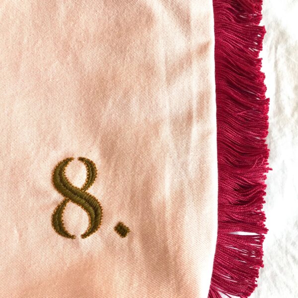 Housse de coussin à franges et broderie personnalisable - rose pêche – Image 3